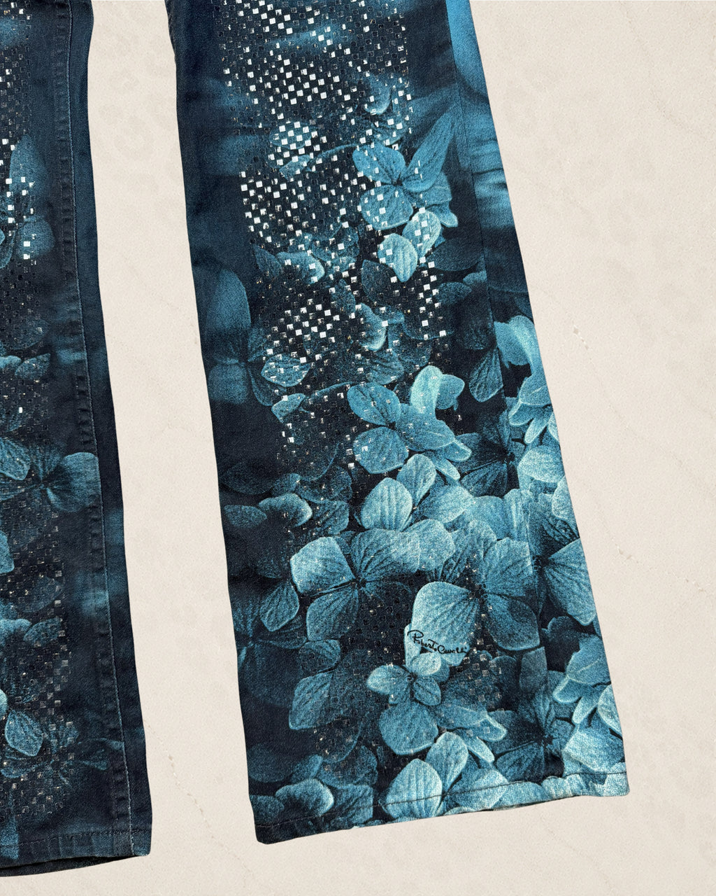 (M 31") FW2000 Roberto Cavalli Blue Frangipani Spectrum Pants